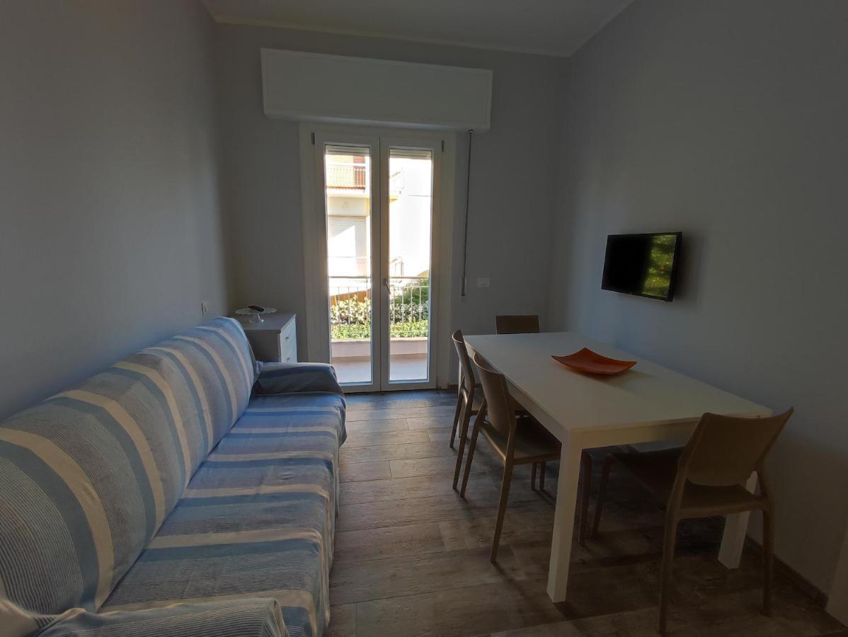 Casa Violina Apartman Lido di Camaiore Kültér fotó